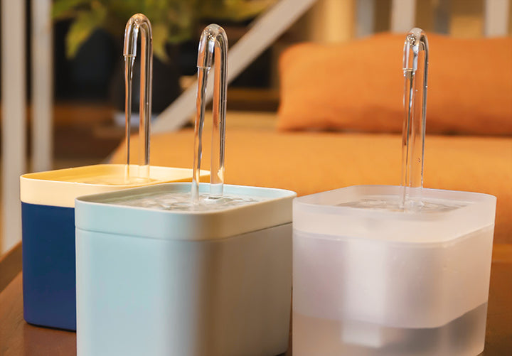 Fonte de Água Ultra Silenciosa com Filtro Inteligente de 1.5L