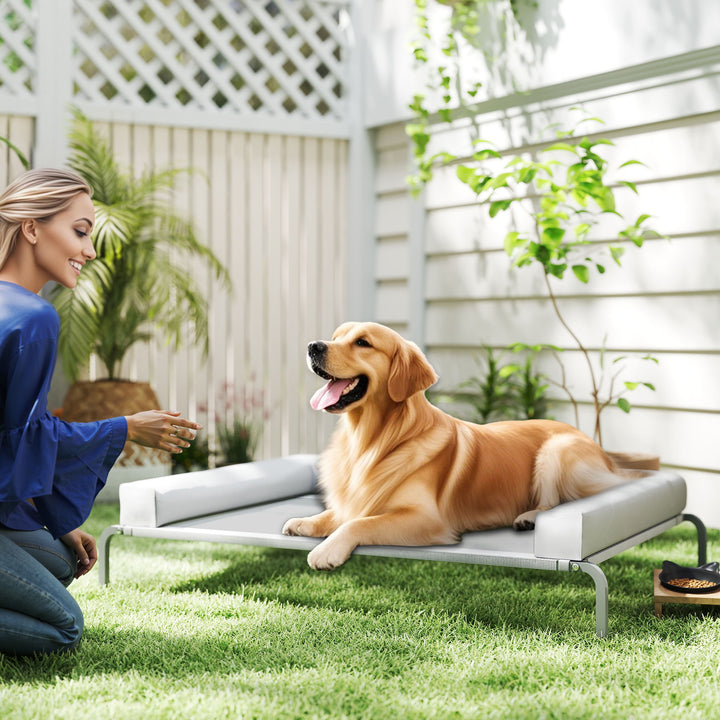 Cama Elevada para Cães com Latertais Amovíveis Cama Elevada para Cães Grandes Portátil com Malha Respirável Estrutura de Aço para Interior e Exterior 130x90x30 cm Cinza Claro