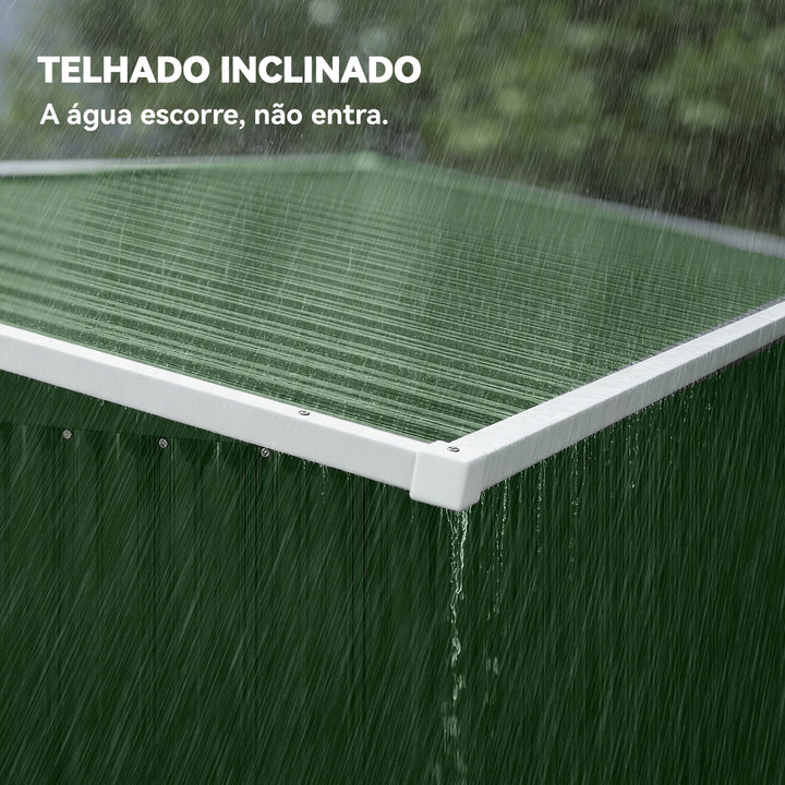 Abrigo de Jardim 2,7 m² 234x132x185 cm Abrigo de Exterior Metálico com Três Portas Fechadura Telhado Inclinado e Ventilação para Armazenamento de Ferramentas Verde