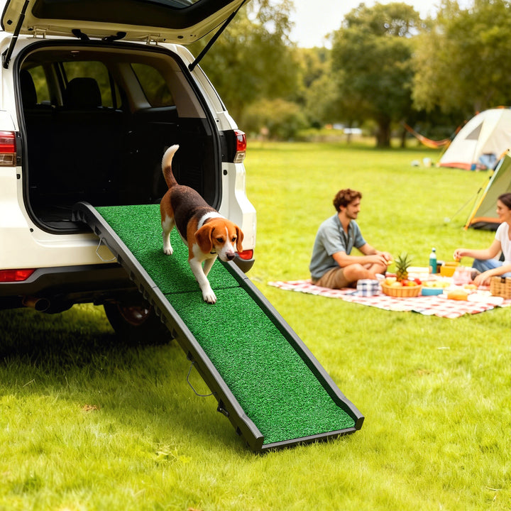 Rampa para Cães com Relva Artificial 155 cm Rampa Dobrável com Pega Ângulo Ajustável Antiderrapante, para Todas as Raças para Cama Sofá, Verde