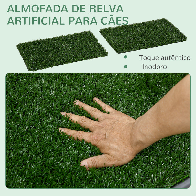 Resguardo de Treino para Cães com 2 Relvas Artificiais Sanitário para Cães com Grade e Bandeja para Treino de Filhotes no Exterior e Interior 67x41x3,5 cm Verde